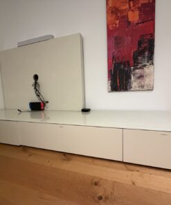 Italienisches Designer-TV-Lowboard mit Rückwand – hochwertig und edel