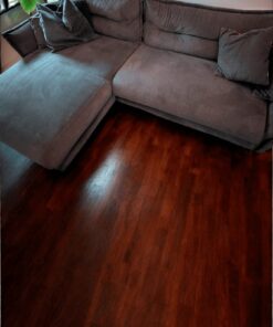 Dunkelgrünes Stoffsofa