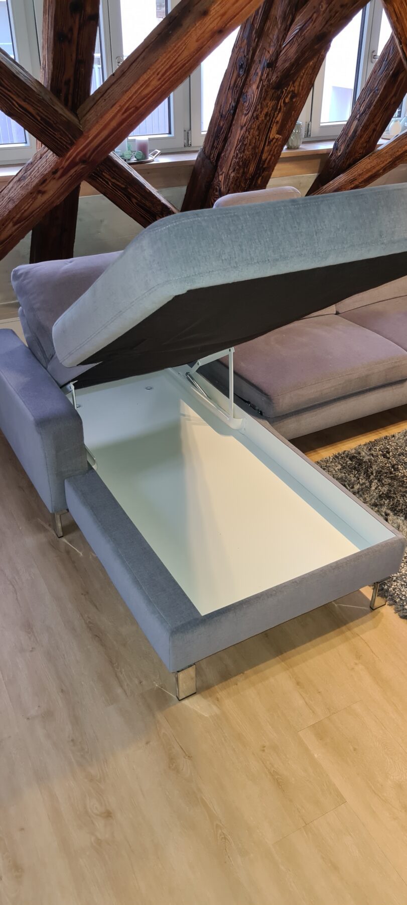 20251120_161948-scaled-1.jpg