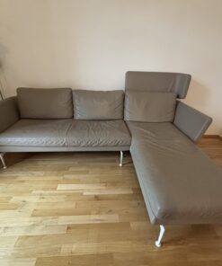 Vitra Suita Ledersofa mit Recamiere & Kopfteil – Design von Antonio Citterio