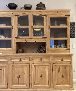 Esszimmerschrank