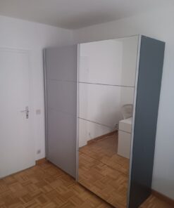 Kleiderschrank