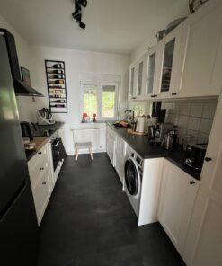 2 Jahre alte IKEA Küche mit Frontläge ca. 5 m und Neuzustand