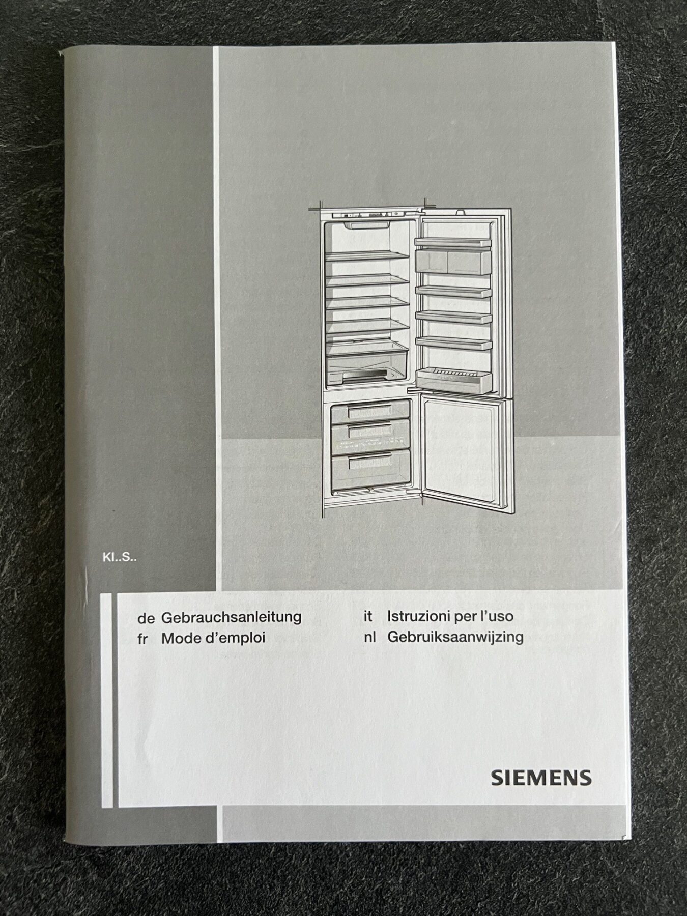 Kueche_Kuehlschrank_03-scaled-1.jpg