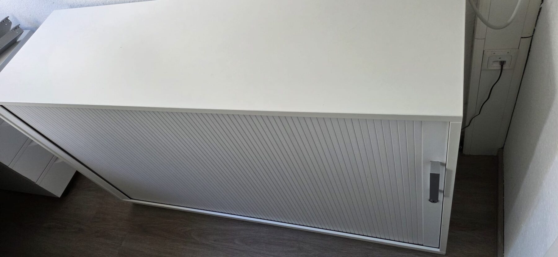 Rollschrank1-scaled-1.jpeg