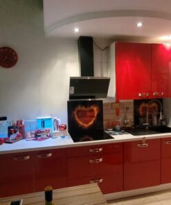 Glanzküche in rot gut erhalten, groß