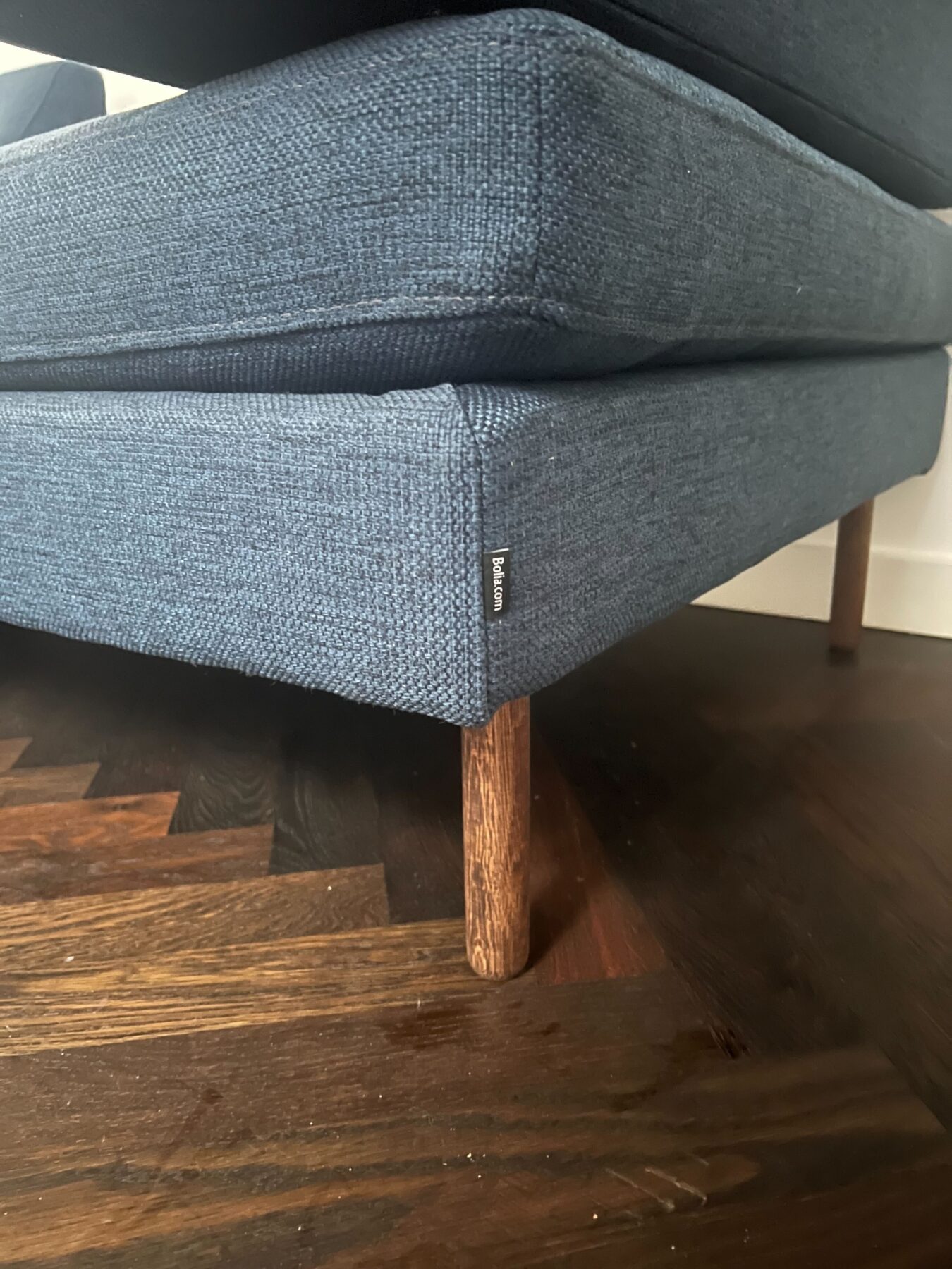 bolia-label-sofa-scaled-1.jpg