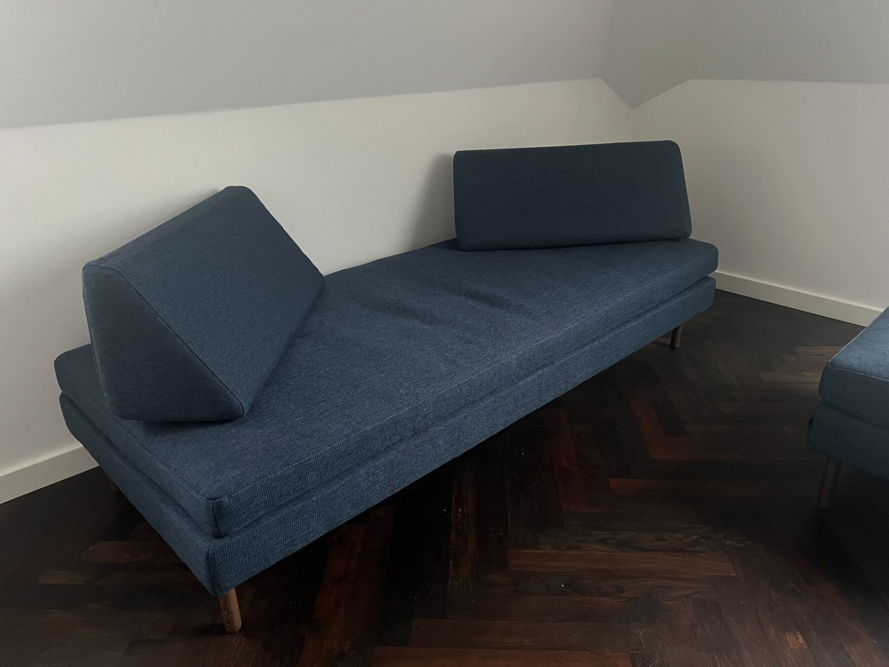 bolia-schlafsofa-rueckenkissen-variabel-scaled-1.jpg