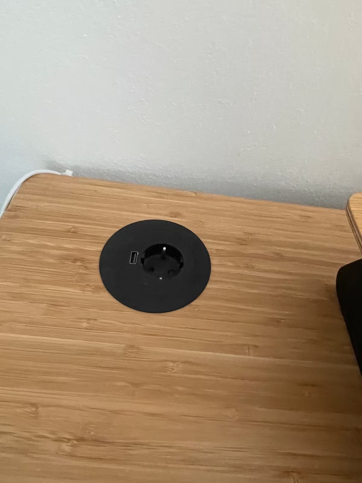 desk8-1.jpeg