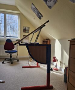 Kinderschreibtsich und Stuhl
