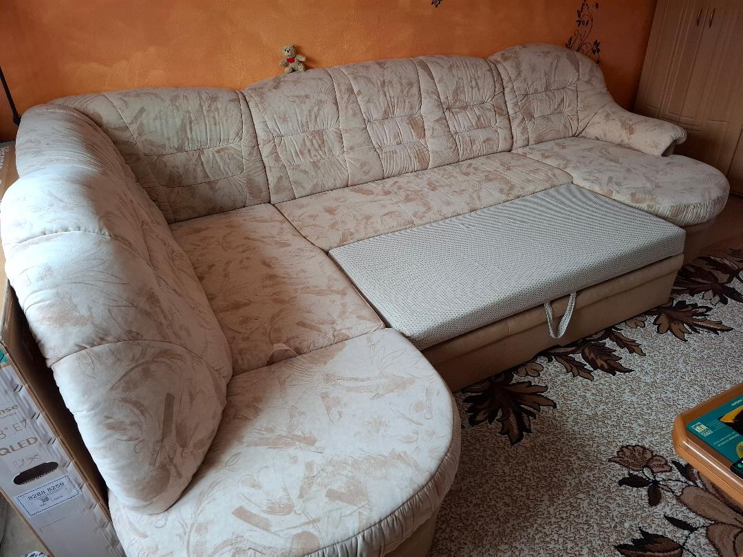 Couch2-2.jpg
