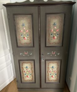 Bauernschrank