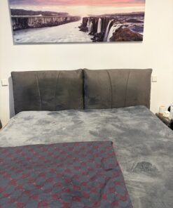 Boxspringbett mit Nachttische