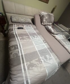 Elektrisches Komfort-Doppelbett 200 x 200 cm – neuwertiger Zustand