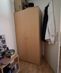 Kleiderschrank