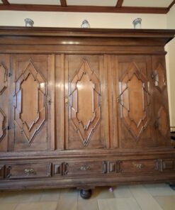 Antiker Eichenschrank