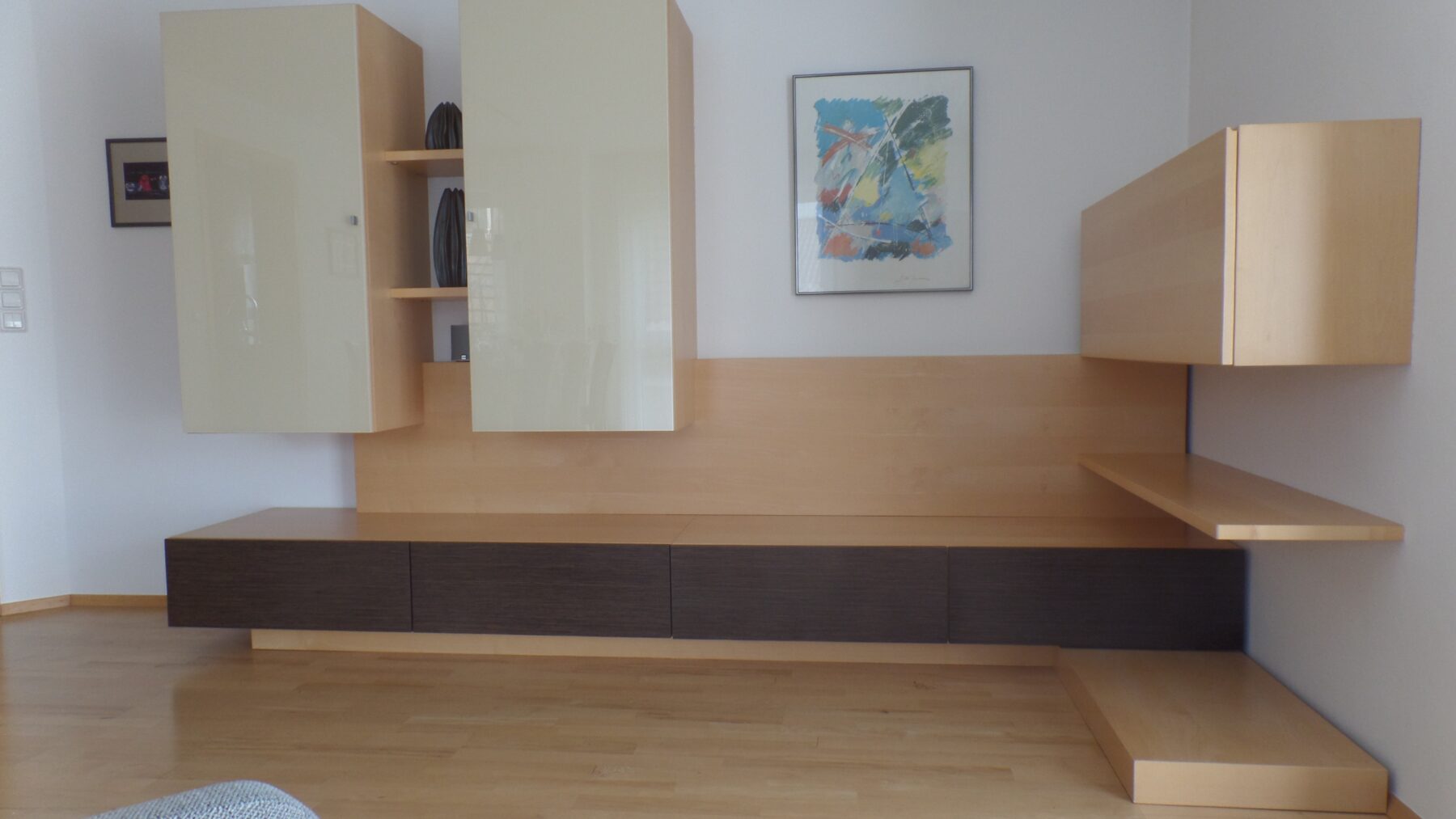 Frontal-Wohnkombination-scaled-2.jpg
