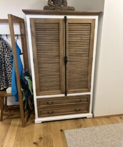 Schrank + Tagesgarderobe
