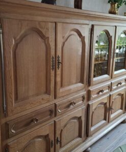 Wohnzimmerschrank