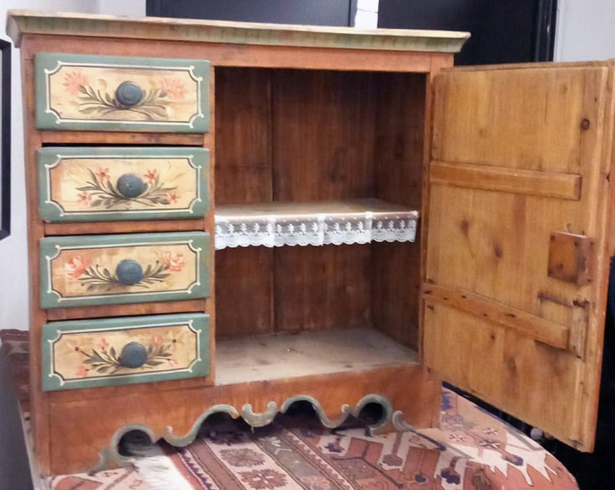 kommode_offen.jpg