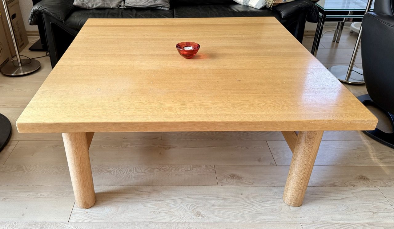 Couchtisch.jpeg