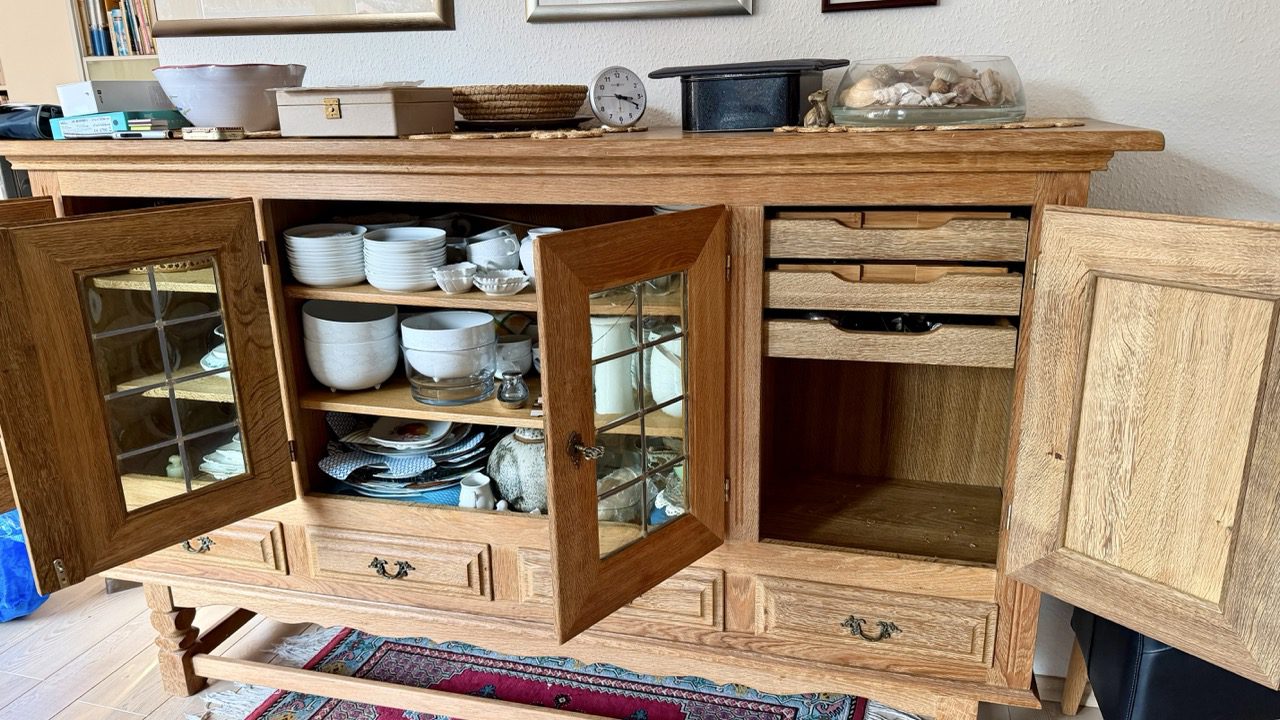 Highboard-offen-re.jpeg