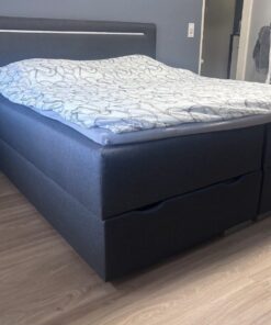 Boxspringbett mit Stauraum