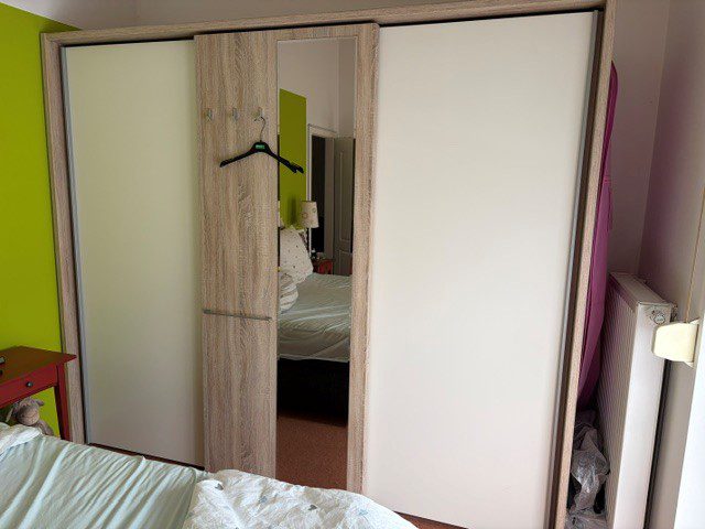Schrank.jpg