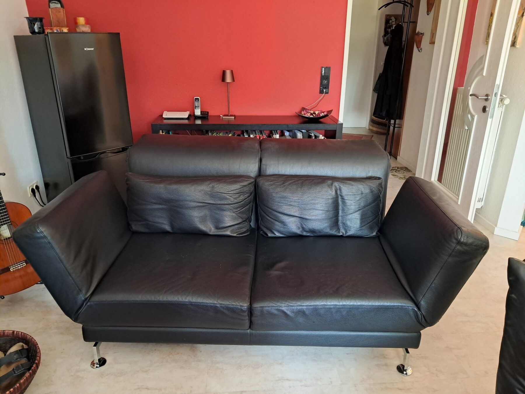 Sofa-unausgeklappt-Kopfstuetze-abgeklappt-2-scaled-1.jpg