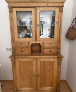 Antiker Küchenschrank