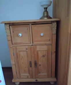 Schrank klein Massivholz