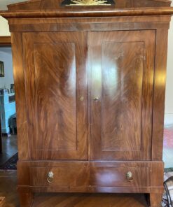Empire Schrank