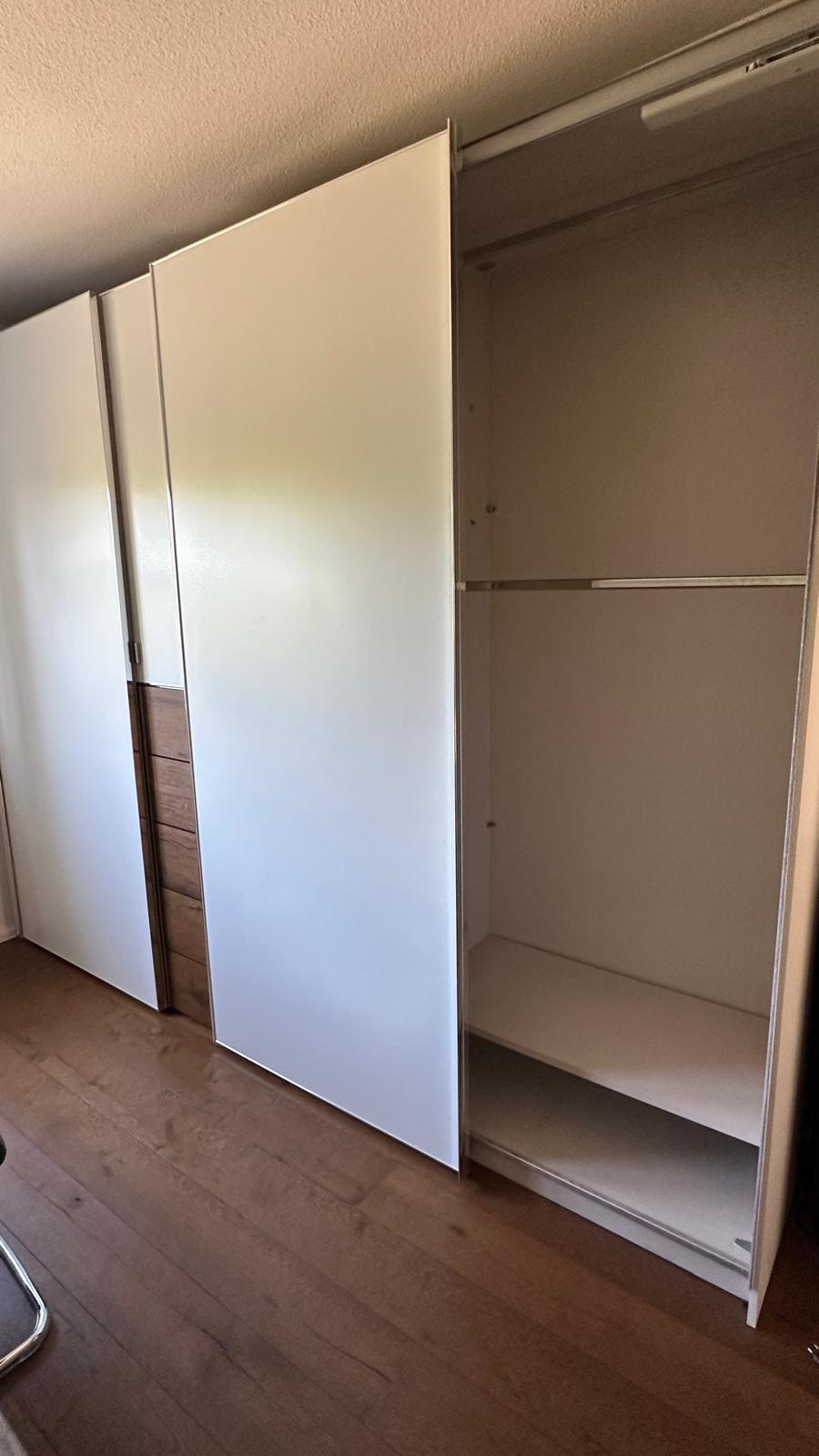 Kleiderschrank2-1.jpeg