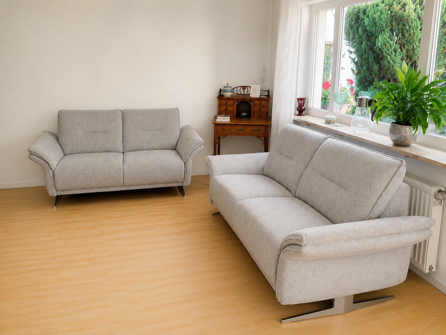 Sofa1-4.jpg