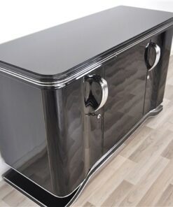 wonderful curved doors, highgloss black, big chromelines, hand polished, massive shelve