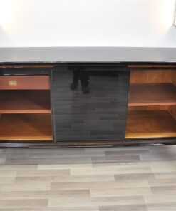 timeless design in highgloss black, 12-layer paintjob, wonderful feet, Cherrywood Details