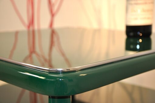 wonderful paintjob, handpolished, beautiful form, chromebars