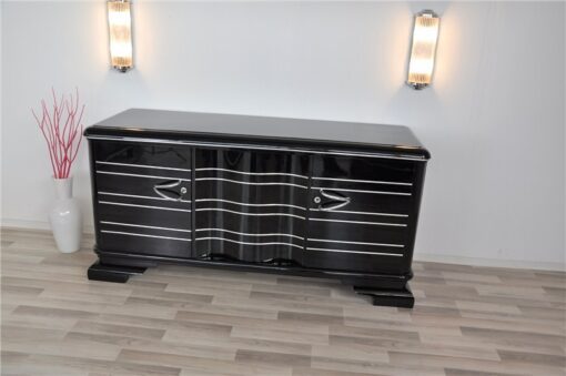 Art Deco Sideboard, Chromliner, Pianolacquer, great handles, plenty of storage space, absolute Eyecatcher