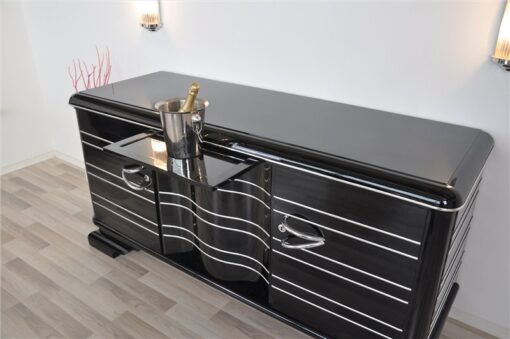 Art Deco Sideboard, Chromliner, Pianolacquer, great handles, plenty of storage space, absolute Eyecatcher