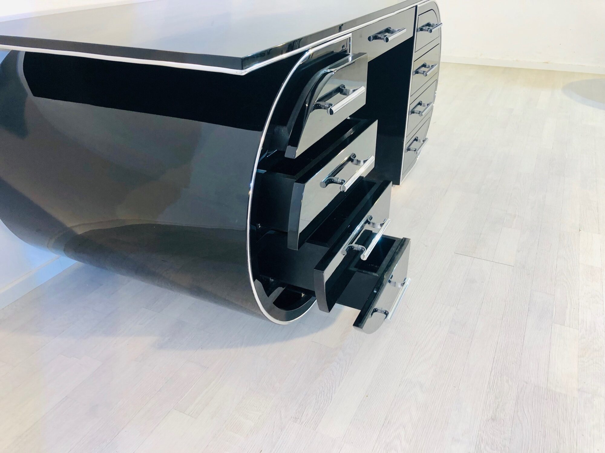 High Gloss Black Design Desk