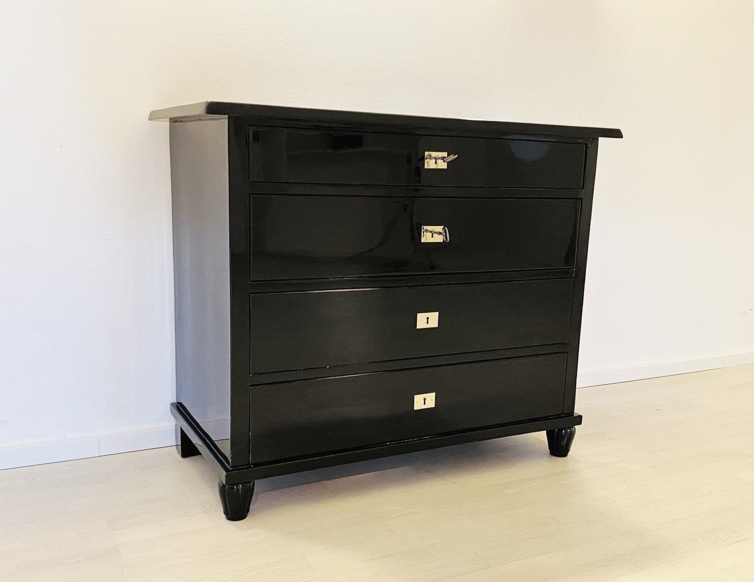 Art Deco Chest Of Drawers Or Dresser In High Gloss Black