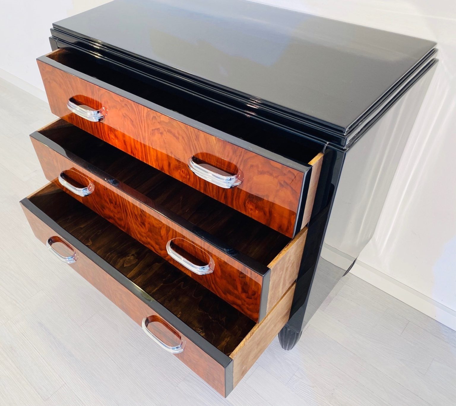 Luxurious Bedroom Dresser Art Deco 1920s Original Antique Furniture