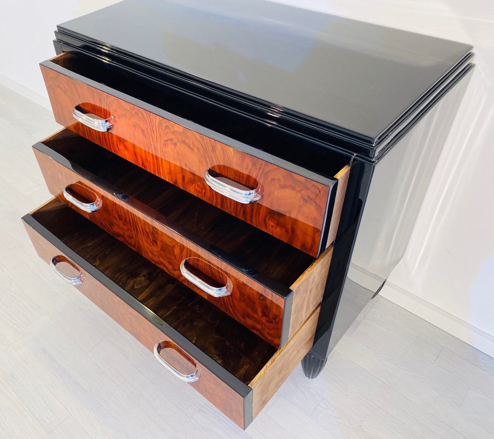 Luxurious Bedroom Dresser Art Deco 1920s Original Antique Furniture