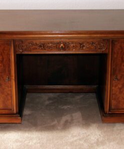 Men's room Wotan 50s/60s, large desk, lion paws