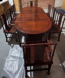 Chinesische Tischt mit Stühle aus Rosenholz