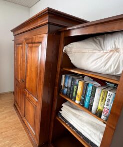 Schrank / Bibliothek
