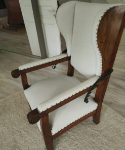 Restaurierter Stuhl