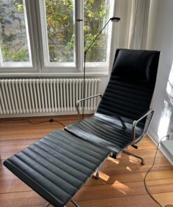 Clares & Ray Eames Chair Aluminium EA 124 + 125