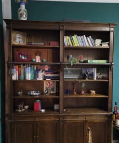 Bücherschrank
