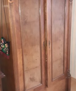 Kleiderschrank